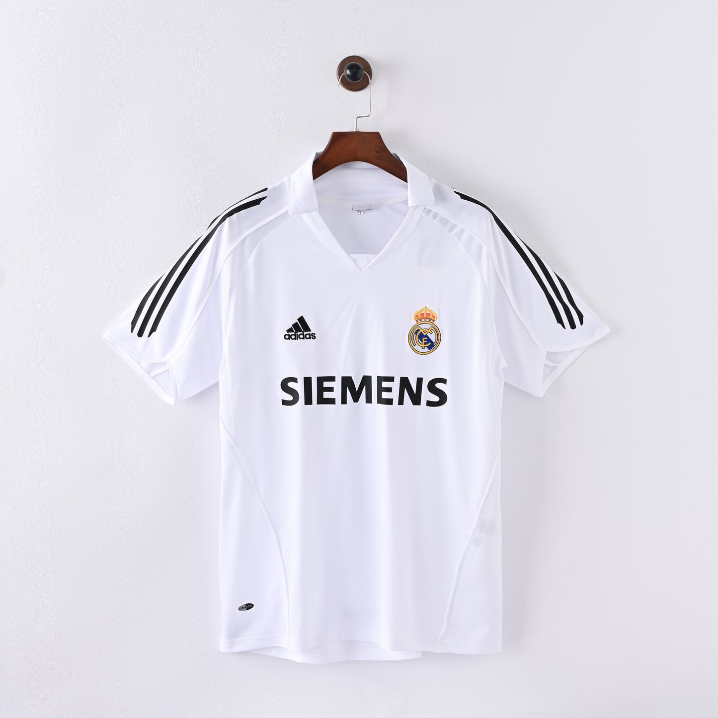 Real Madrid 2005/2006 Home Jersey