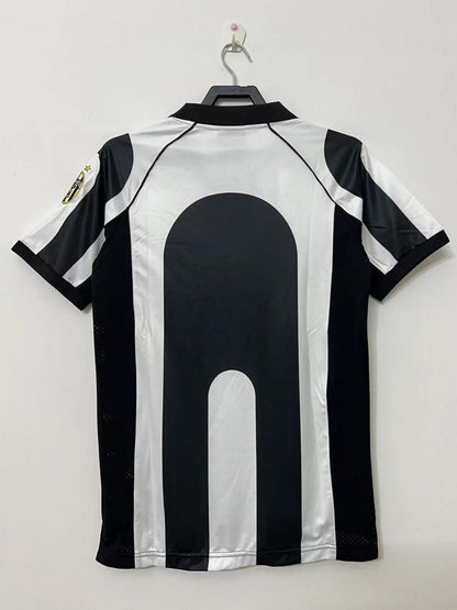 Juventus 1997/1998 Home Jersey
