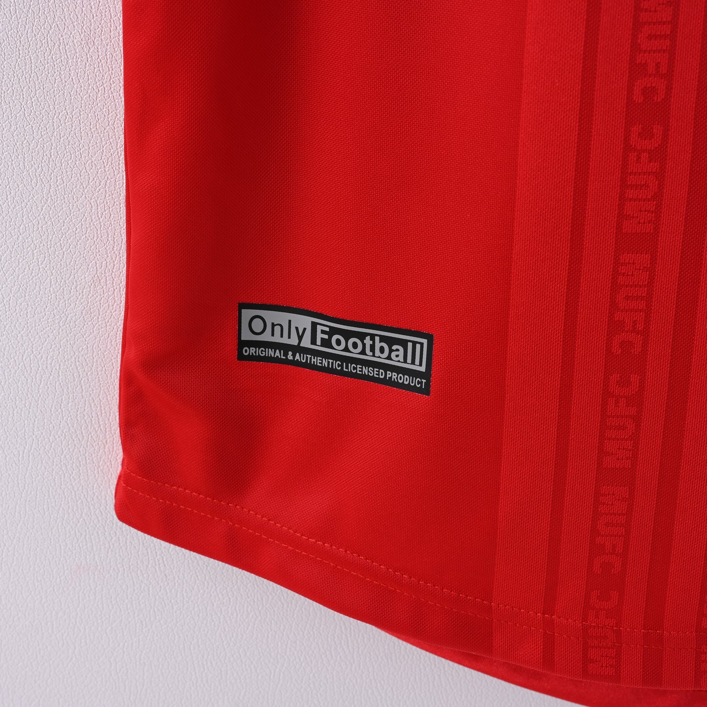 Manchester United 1999/2000 Home Jersey
