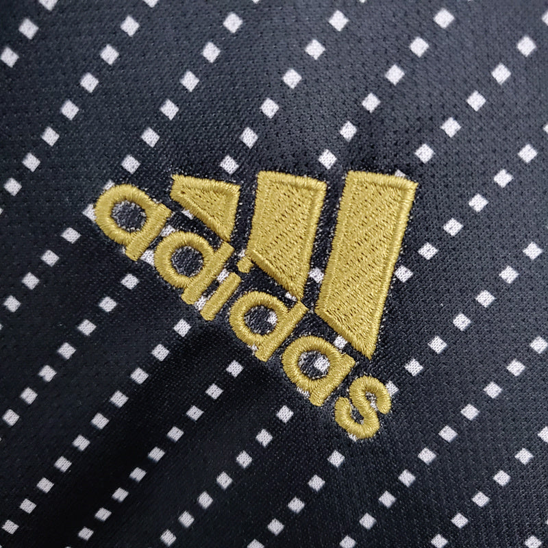 Bayern 2021/2022 Away Jersey