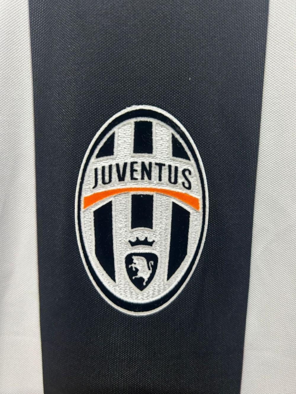 Juventus 2004/2005 Home Jersey