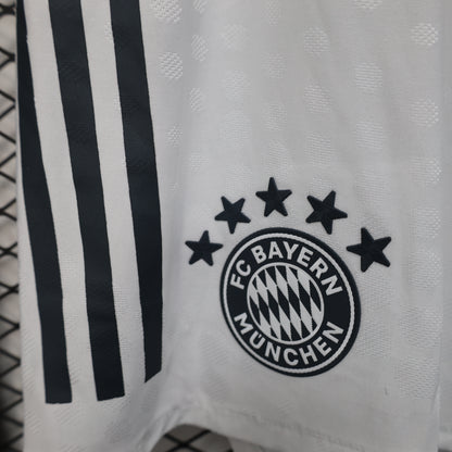 Bayern 2025/2026 Away Shorts
