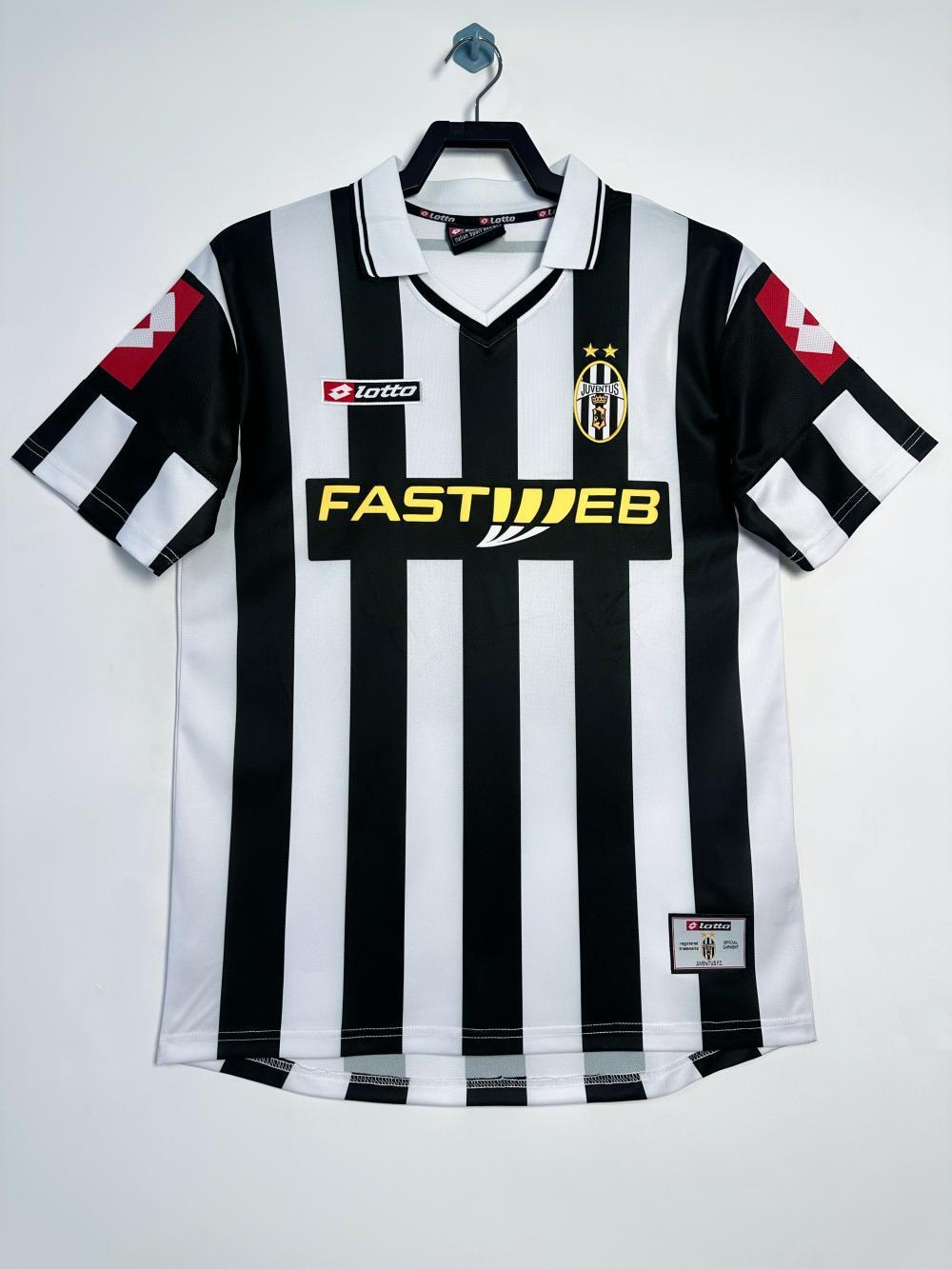 Juventus 2001/2002 Home Jersey