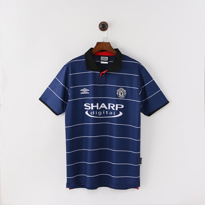Manchester United 1999/2000 Away Jersey