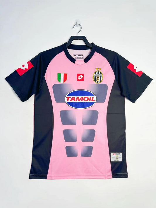 Juventus 2002/2003 Home Jersey