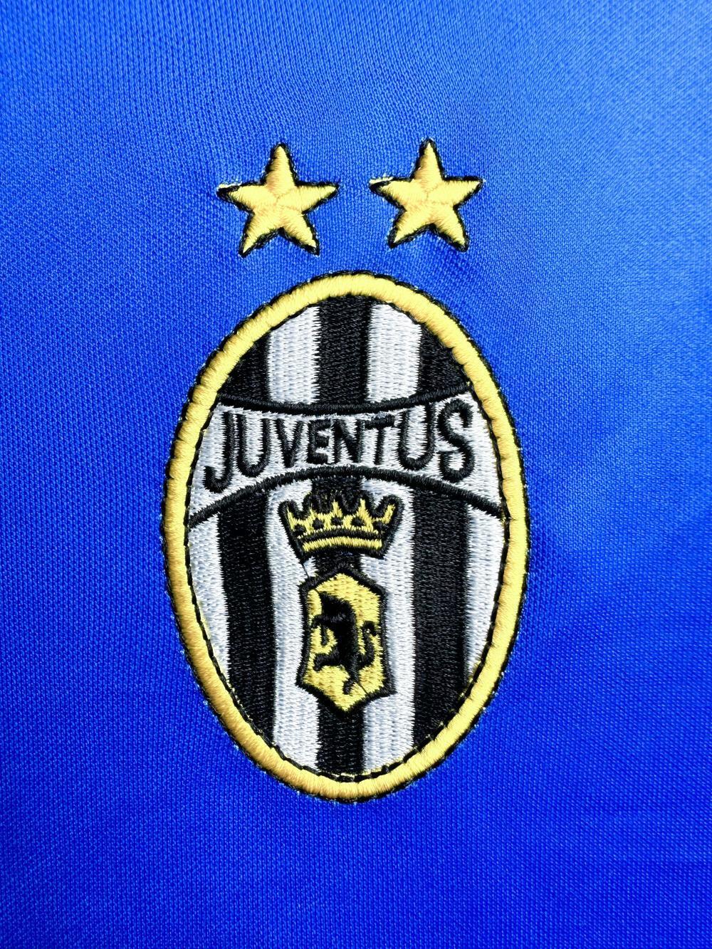 Juventus 1999/2000 Away Jersey
